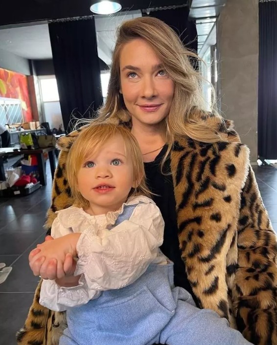 Caner Erdeniz'den Müge Boz'a sürprizi